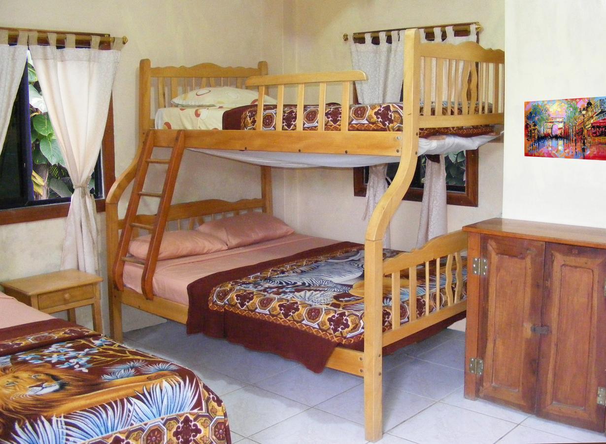 Hostal Maxima Пуэрто-Лопес Экстерьер фото