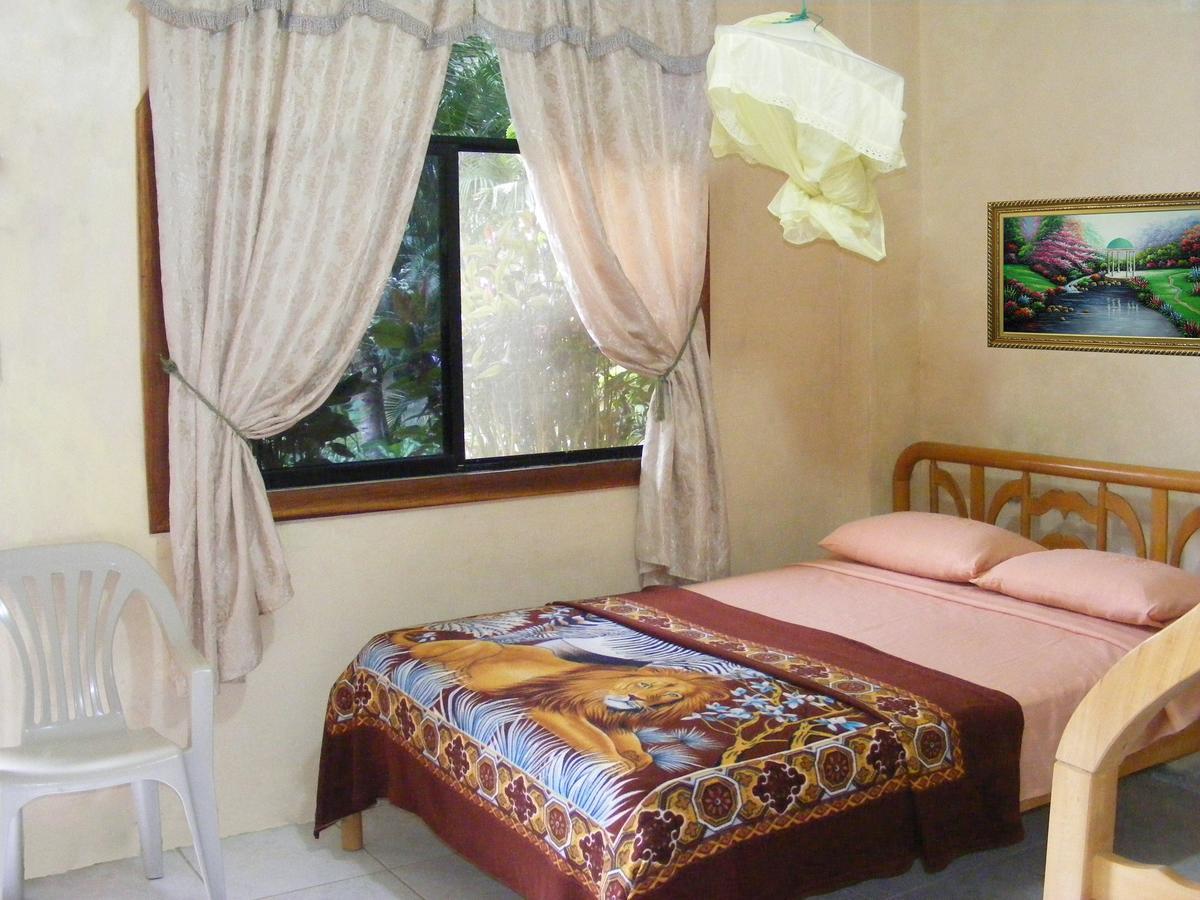 Hostal Maxima Пуэрто-Лопес Экстерьер фото