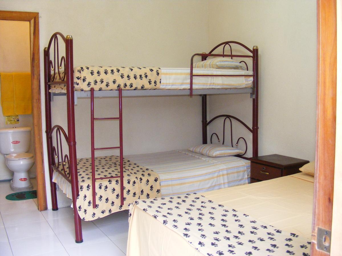 Hostal Maxima Пуэрто-Лопес Экстерьер фото
