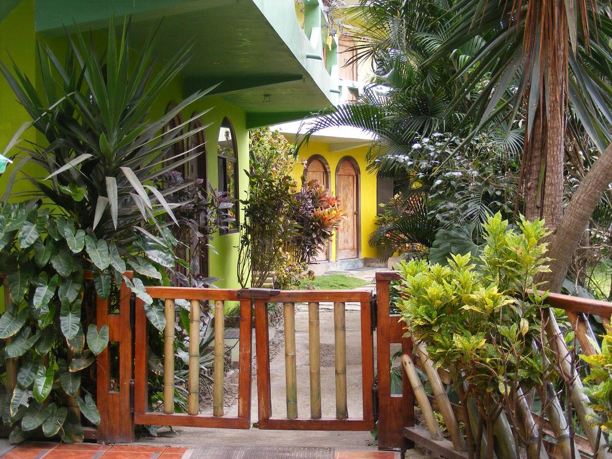Hostal Maxima Пуэрто-Лопес Экстерьер фото